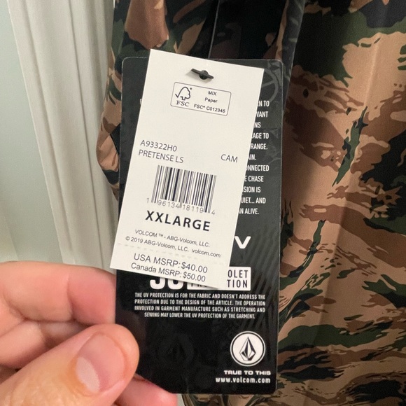 New with tags Volcom anti-UV long sleeve - Picture 3 of 4